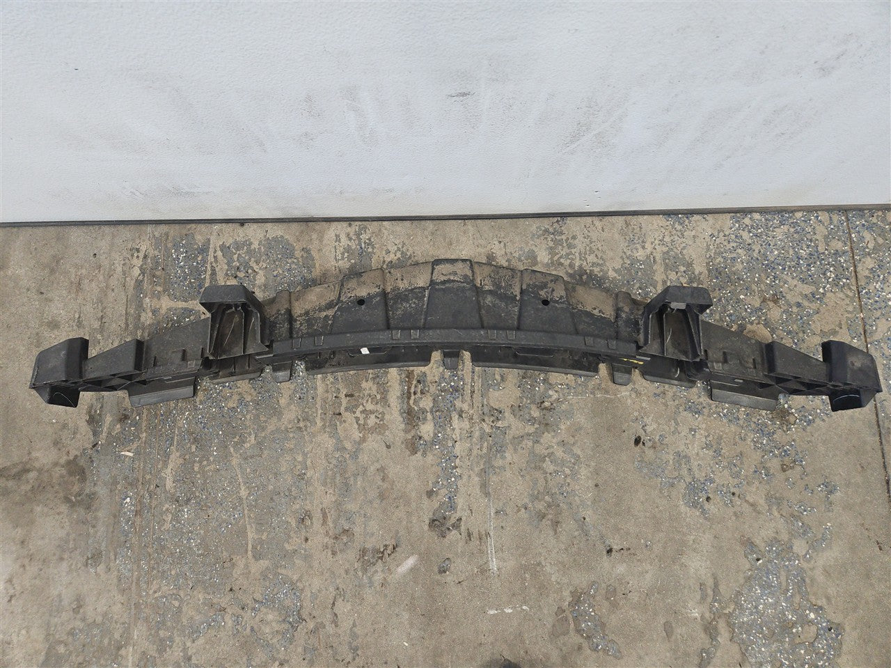 2016 CAMARO OEM SS FRONT PLASTIC REBAR 84214301 34432 - image 11