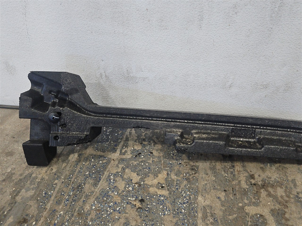 2016 CAMARO FRONT BUMPER FOAM ABSORBER 23386457 34433 - image 11