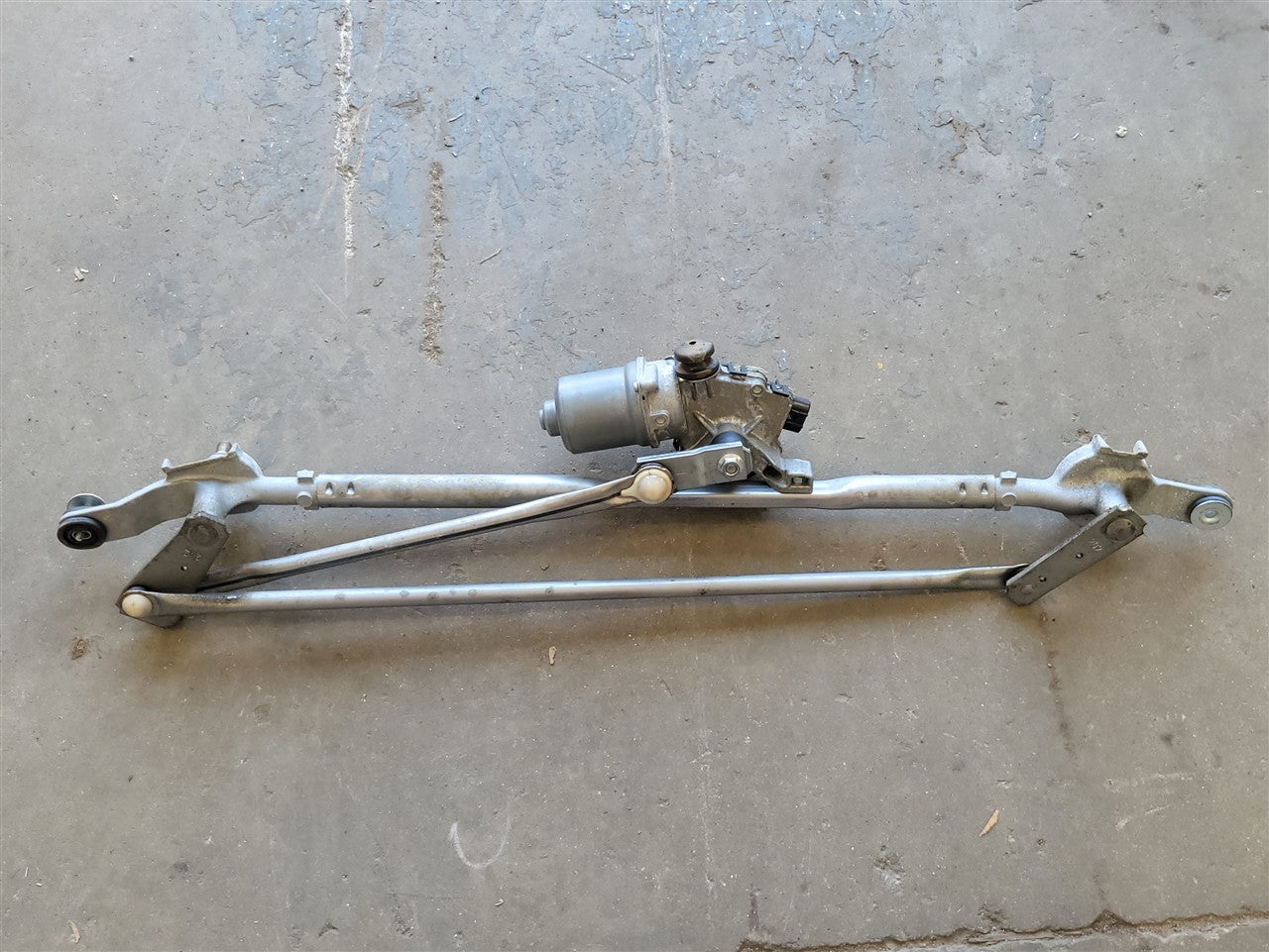 Used OEM 2016-2024 CAMARO WINDSHIELD WIPER MOTOR & LINKAGE FRONT 41K MILES 23360289 23360290, actual item photo 5