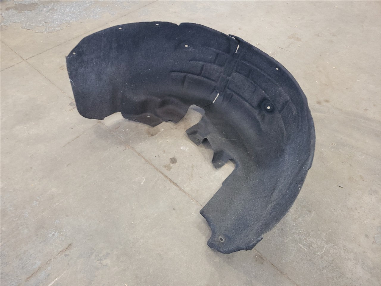 2016 CAMARO RH REAR WHEEL LINER SS 1LE A1Y 34435 - image 4