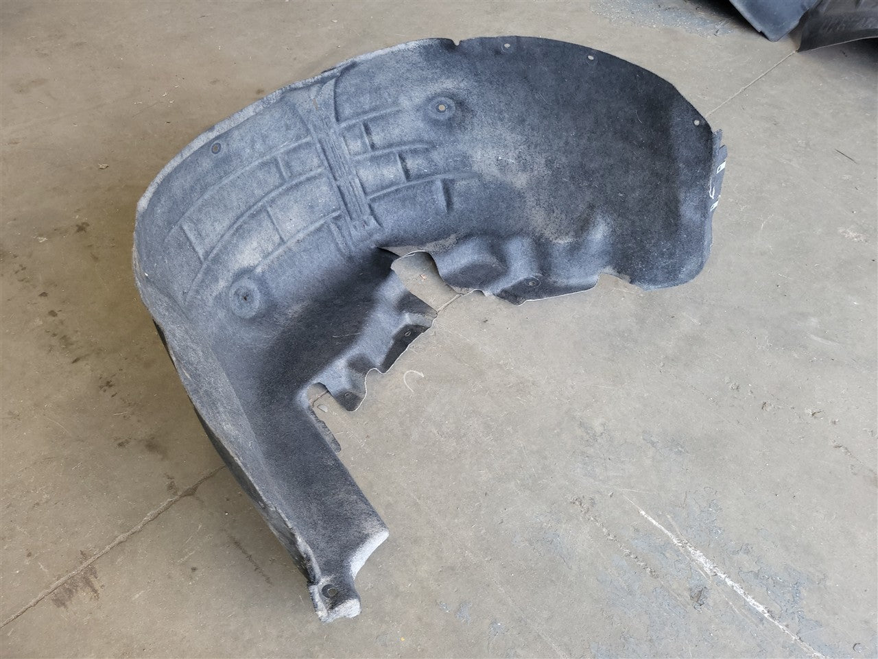 2016 CAMARO LH REAR WHEEL LINER SS 1LE A1Y 34437 - image 9