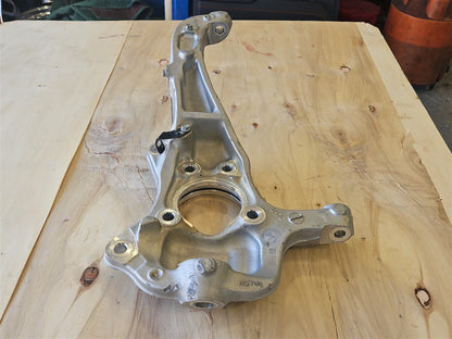 2023 SIERRA LH DRIVER FRONT SPINDLE KNUCKLE 35K 34443 - image 2