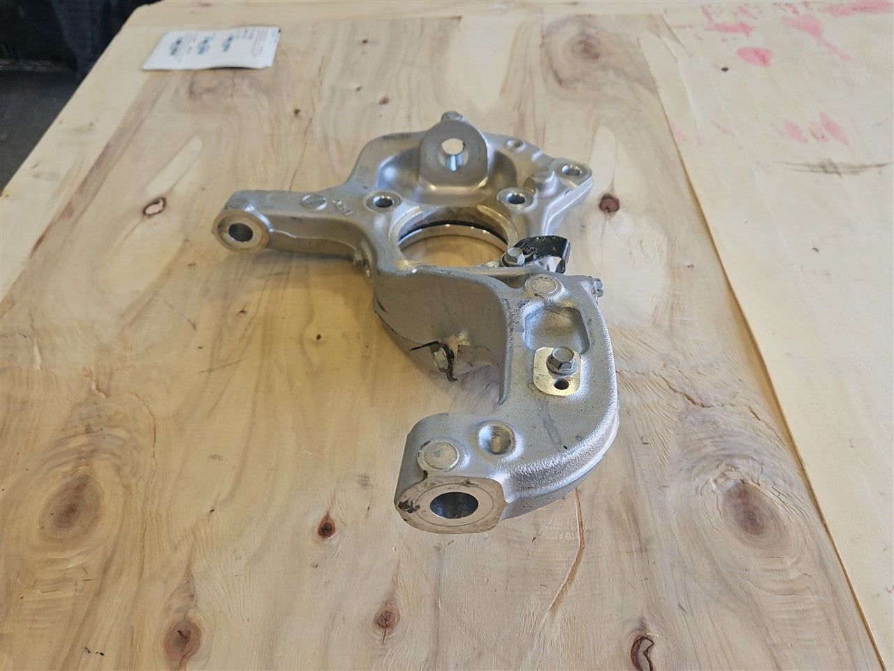2023 SIERRA LH DRIVER FRONT SPINDLE KNUCKLE 35K 34443 - image 4