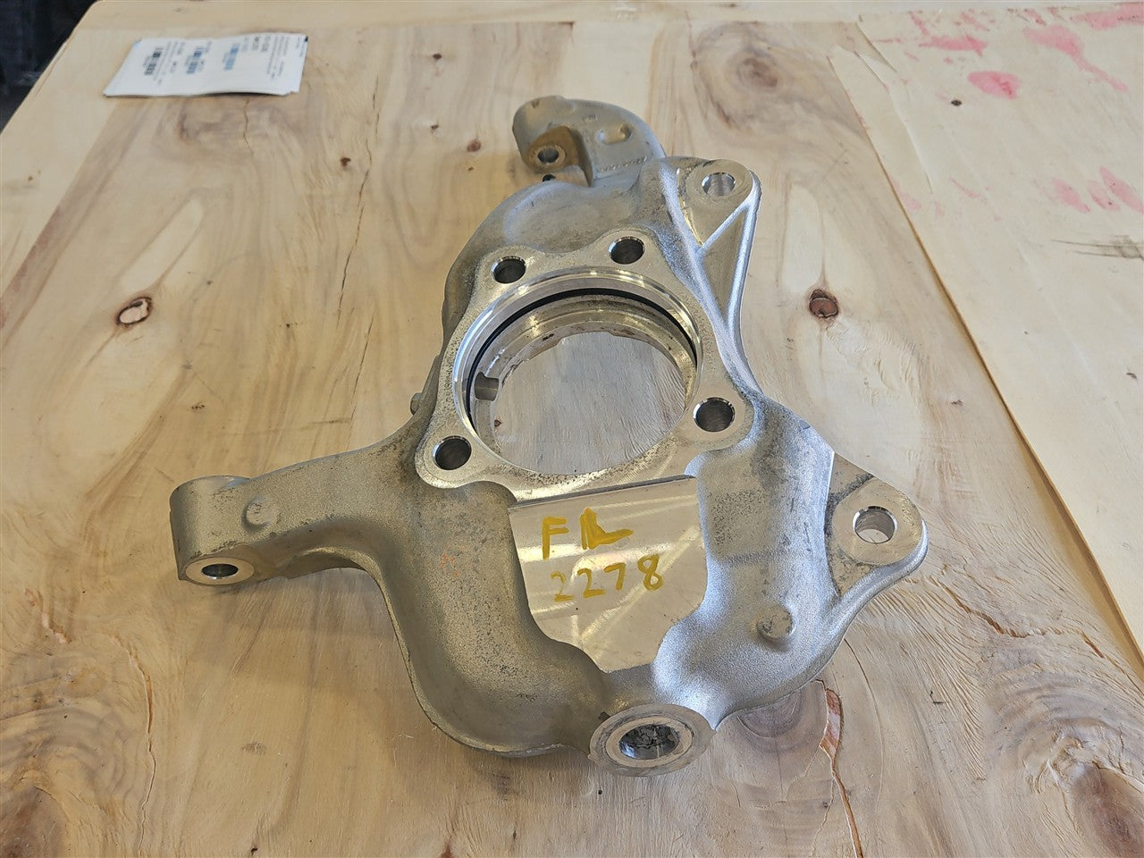 2023 SIERRA LH DRIVER FRONT SPINDLE KNUCKLE 35K 34443 - image 9