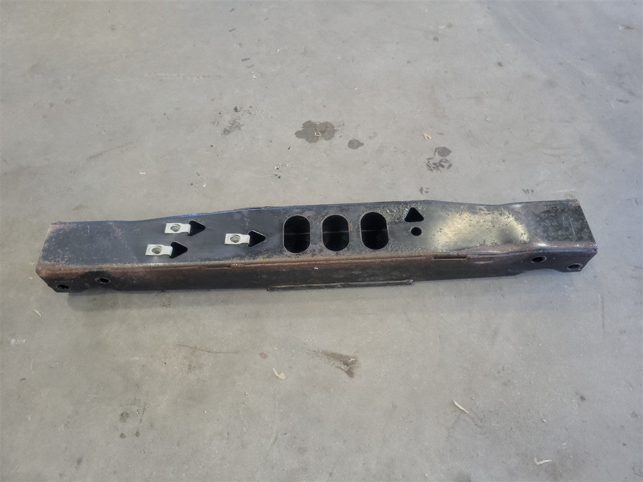 2023 SIERRA FRAME TRANSMISSION CROSSMEMBER 34446 - image 9