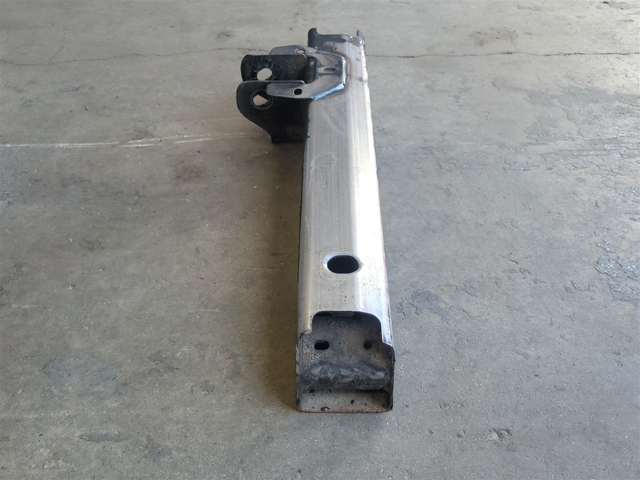 2023 SIERRA FRONT SUSPENSION FRAME CROSSMEMBER 34447 - image 3