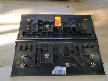 2023 SIERRA AT4 DOOR SILLS SCUFF PLATES TRIM 34449 - image 4