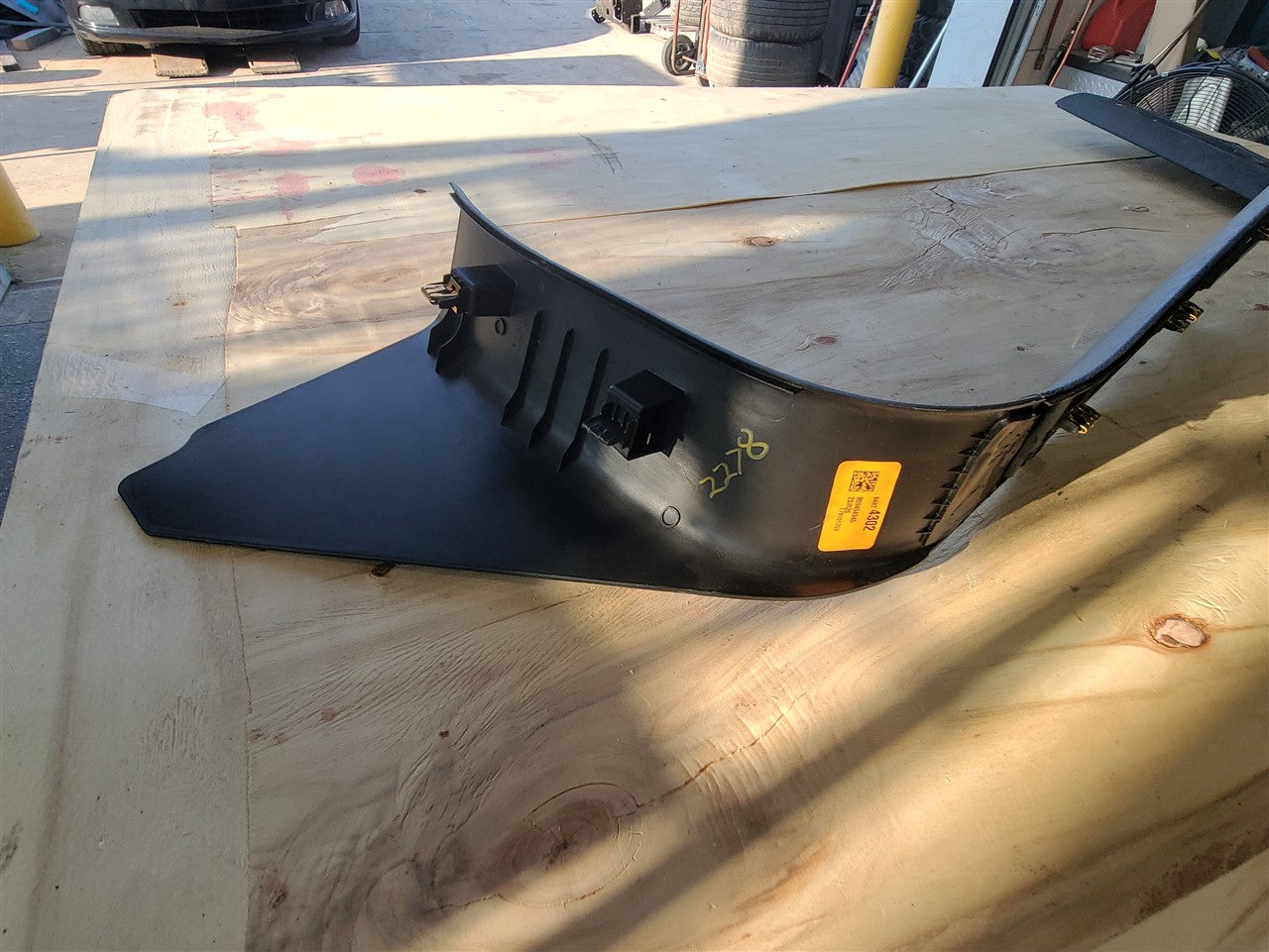 2023 SIERRA AT4 DOOR SILLS SCUFF PLATES TRIM 34449 - image 18