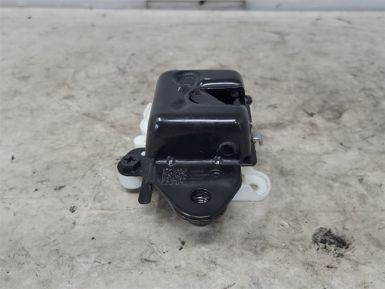 2023 SIERRA RH INNER MULTIPRO TAILGATE LATCH 34451 - image 2