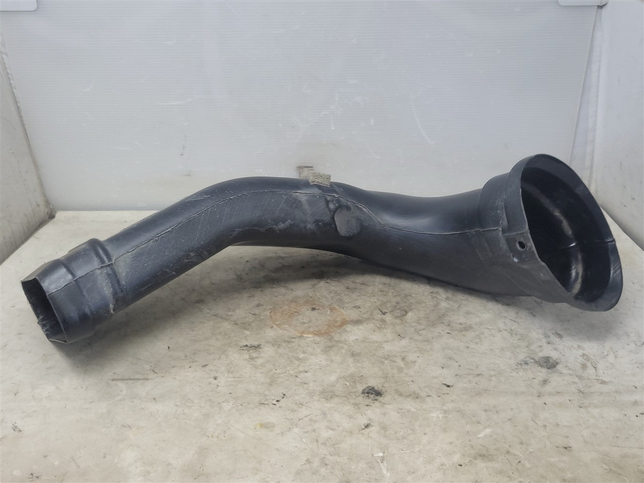 2023 SIERRA AIR INTAKE INLET TUBE 84478598 34454 - image 7
