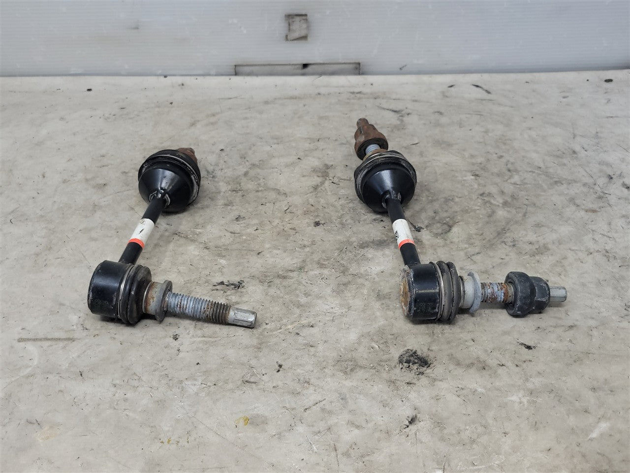 2023 SIERRA SWAY BAR END LINKS PAIR 35K MILES 34455 - image 9