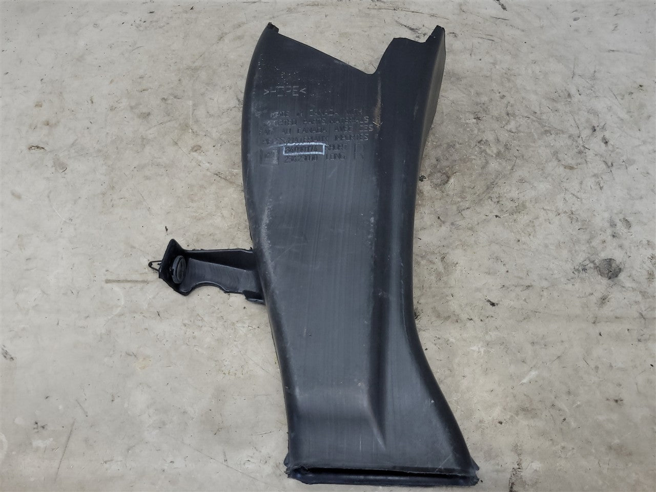 2016 CAMARO RH FRONT BRAKE COOLING DUCT 84010174 34456 - image 10