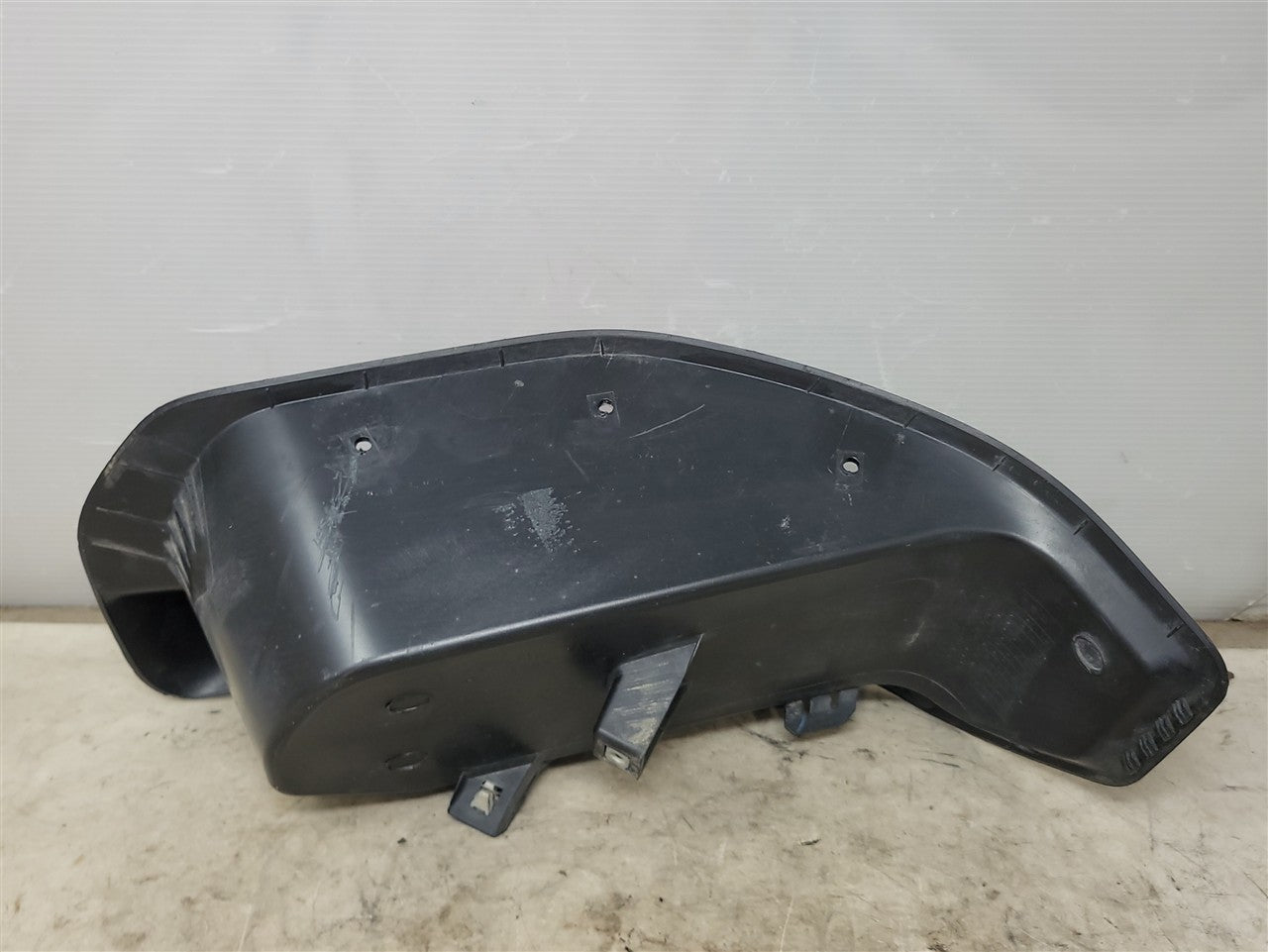 2023 SIERRA RH BUMPER STEP INSERT & PAD OEM 34460 - image 8