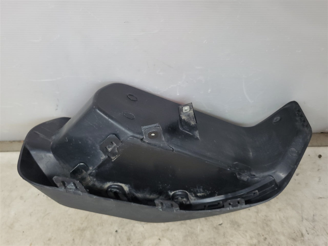2023 SIERRA RH BUMPER STEP INSERT & PAD OEM 34460 - image 10