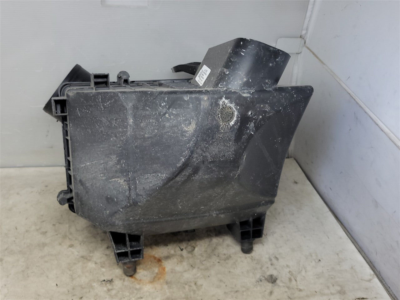 2023 SIERRA OEM AIR BOX FILTER HOUSING 85607682 34471 - image 13