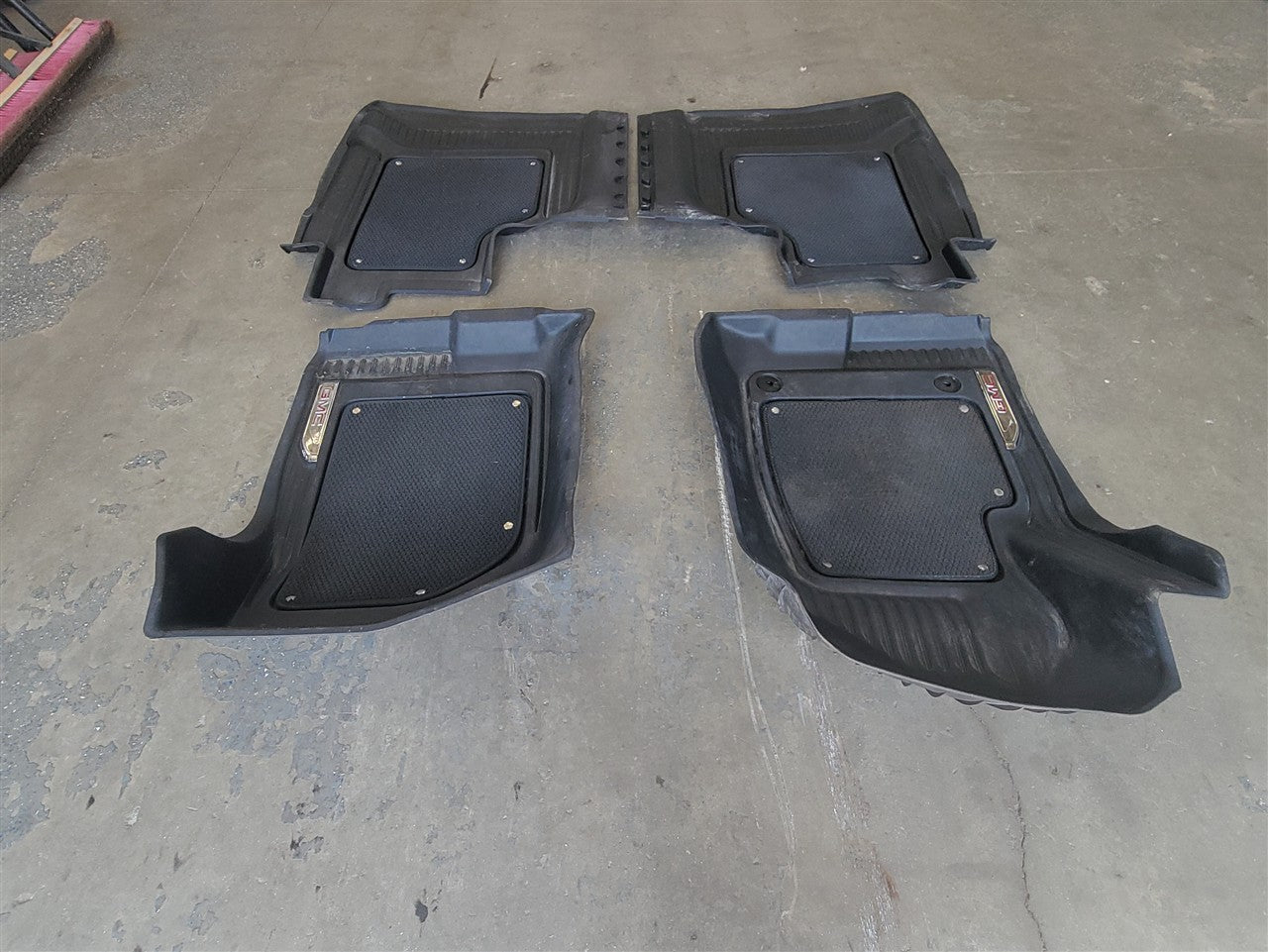 2023 SIERRA OEM FRONT & REAR FLOOR LINERS CARPET 34472 - image 6
