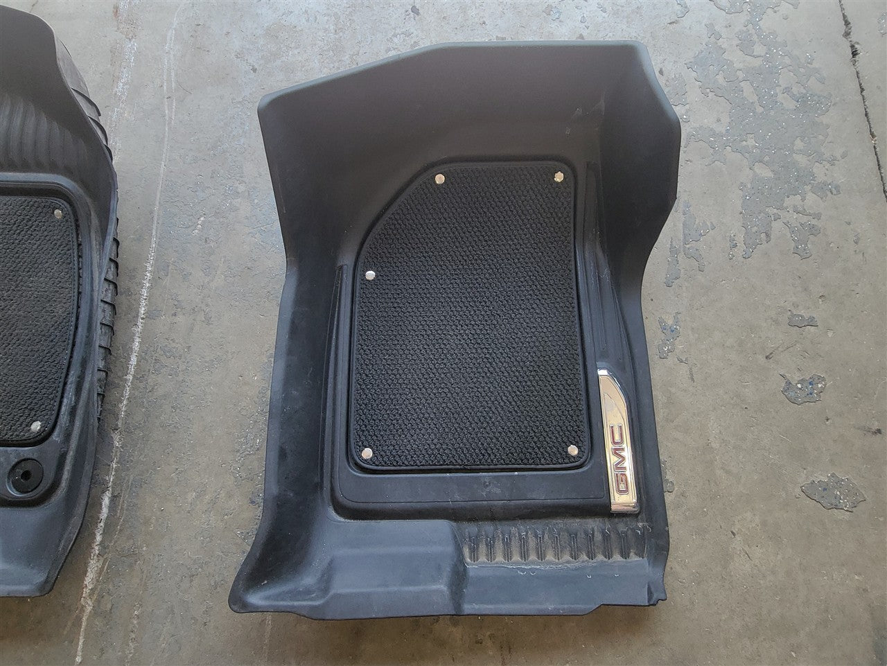 2023 SIERRA OEM FRONT & REAR FLOOR LINERS CARPET 34472 - image 11