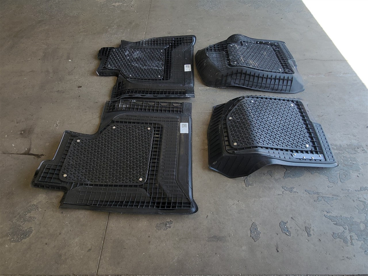 2023 SIERRA OEM FRONT & REAR FLOOR LINERS CARPET 34472 - image 16