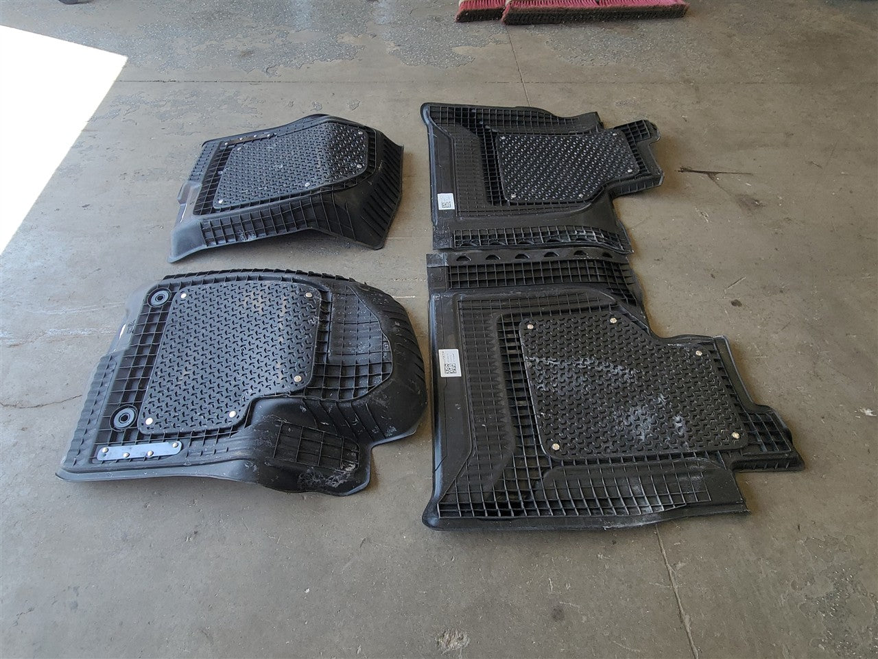 2023 SIERRA OEM FRONT & REAR FLOOR LINERS CARPET 34472 - image 18