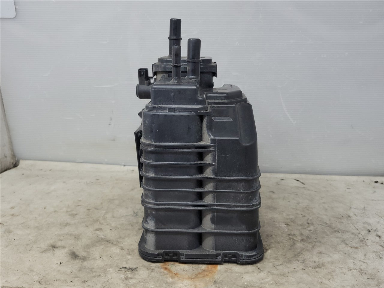 2016 CAMARO FUEL VAPOR CHARCOAL CANISTER 20951487 34473 - image 4