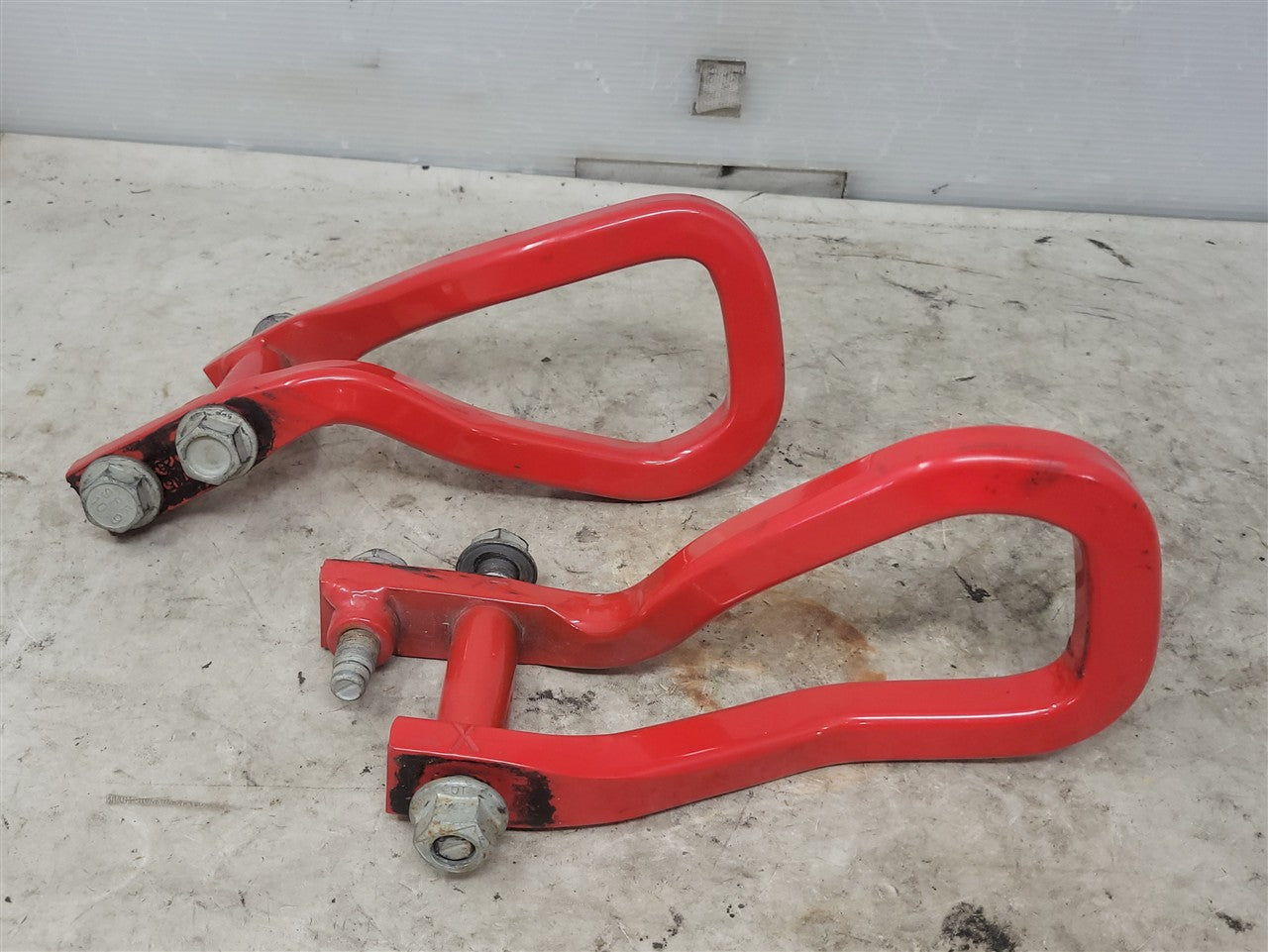 2023 SIERRA FRONT TOW HOOKS PAIR W/BOLTS RED 34481 - image 3