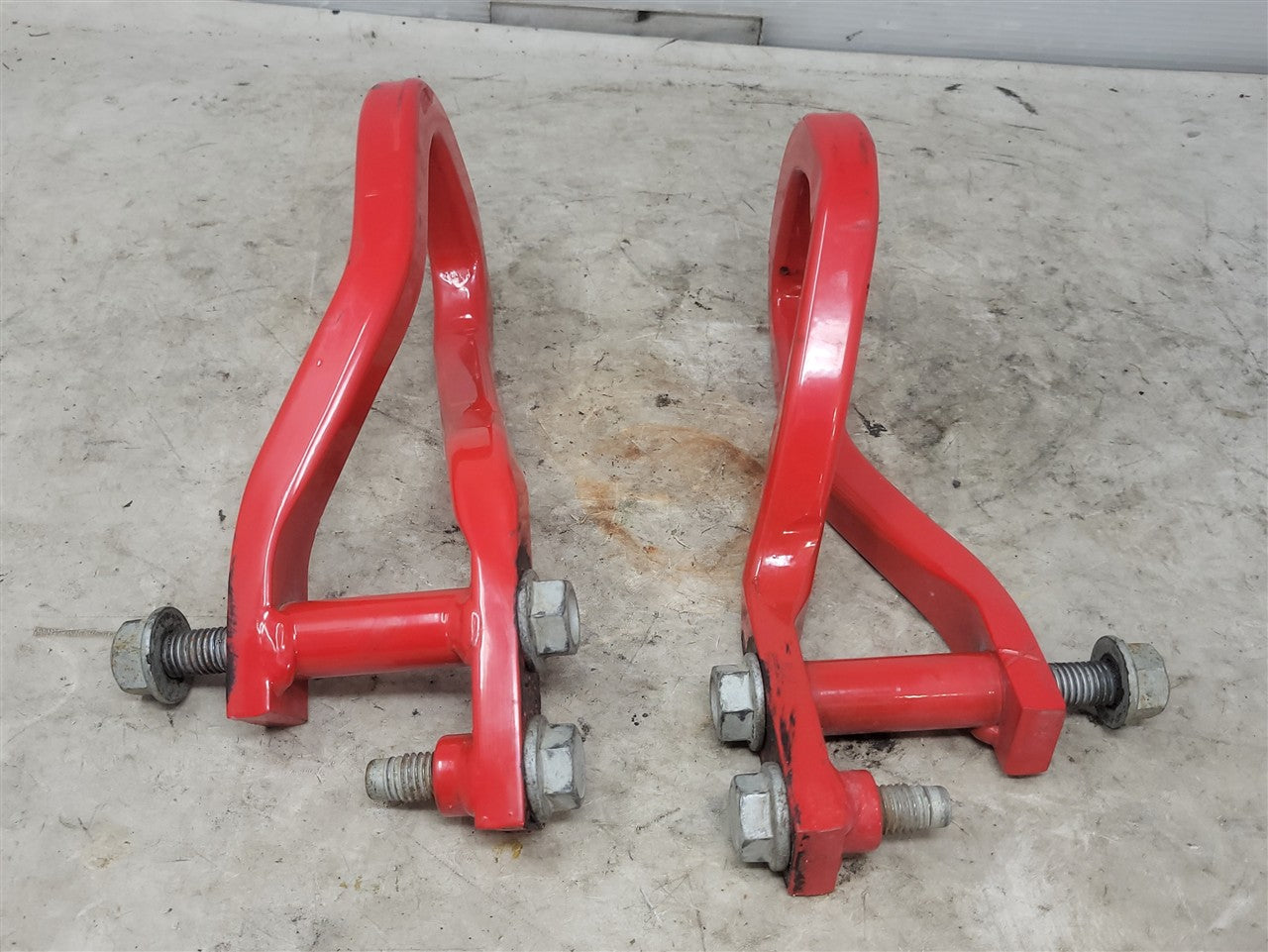 2023 SIERRA FRONT TOW HOOKS PAIR W/BOLTS RED 34481 - image 4