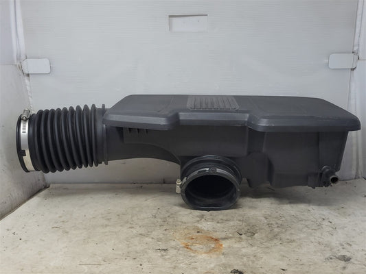 2023 SIERRA AIR CLEANER INTAKE TUBE 84467639 34484 - image 1
