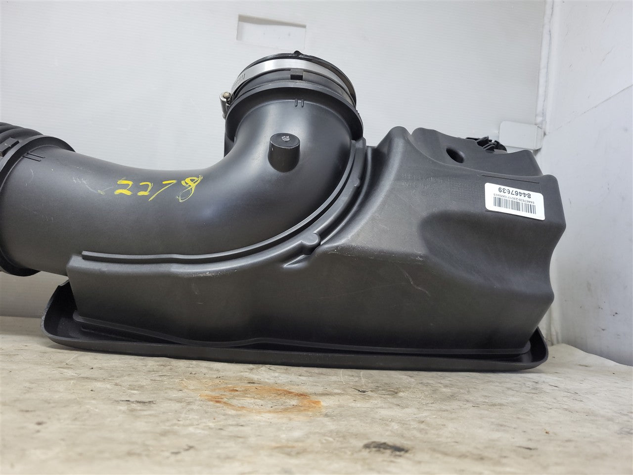 2023 SIERRA AIR CLEANER INTAKE TUBE 84467639 34484 - image 11