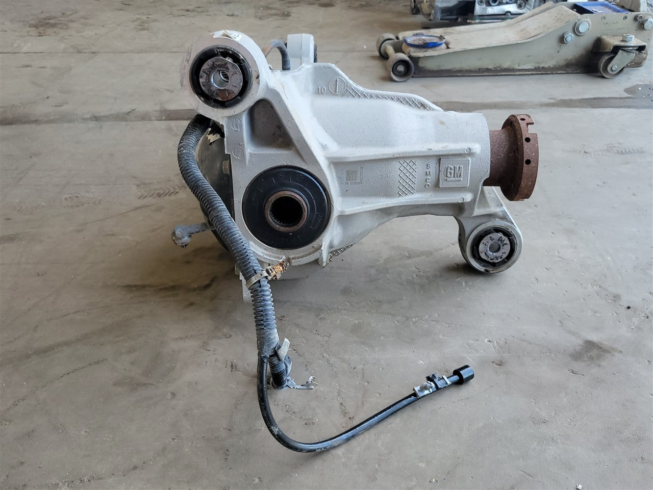 Used OEM 2023 SIERRA FRONT AXLE 3.23 GU5 RATIO AANG 35K, actual item photo 4