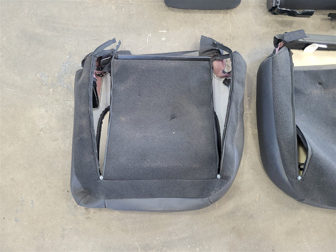 2023 SIERRA REAR AT4 SEAT COVERS BLACK WITH KALAHARI ACCENTS 34487 - image 26