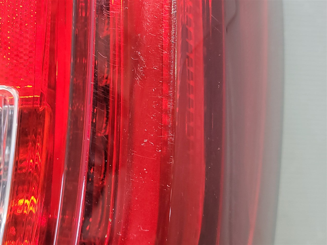 2023 SIERRA RH TAIL LAMP LEDS TESTED GOOD 35K 34489 - image 5
