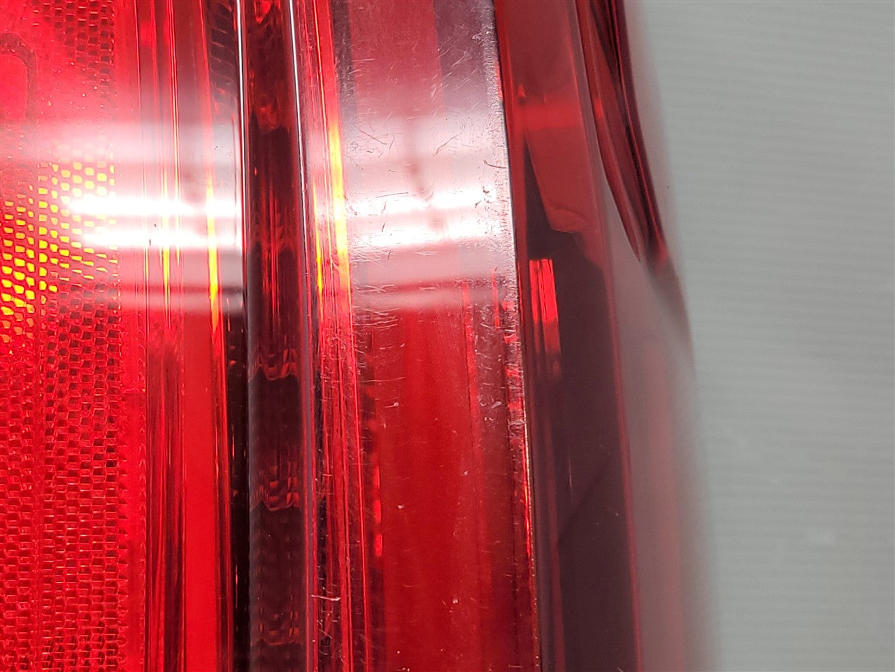 2023 SIERRA RH TAIL LAMP LEDS TESTED GOOD 35K 34489 - image 6