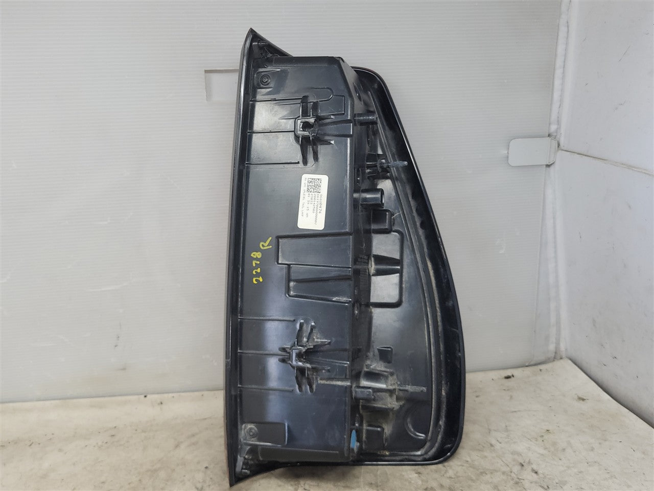 2023 SIERRA RH TAIL LAMP LEDS TESTED GOOD 35K 34489 - image 13