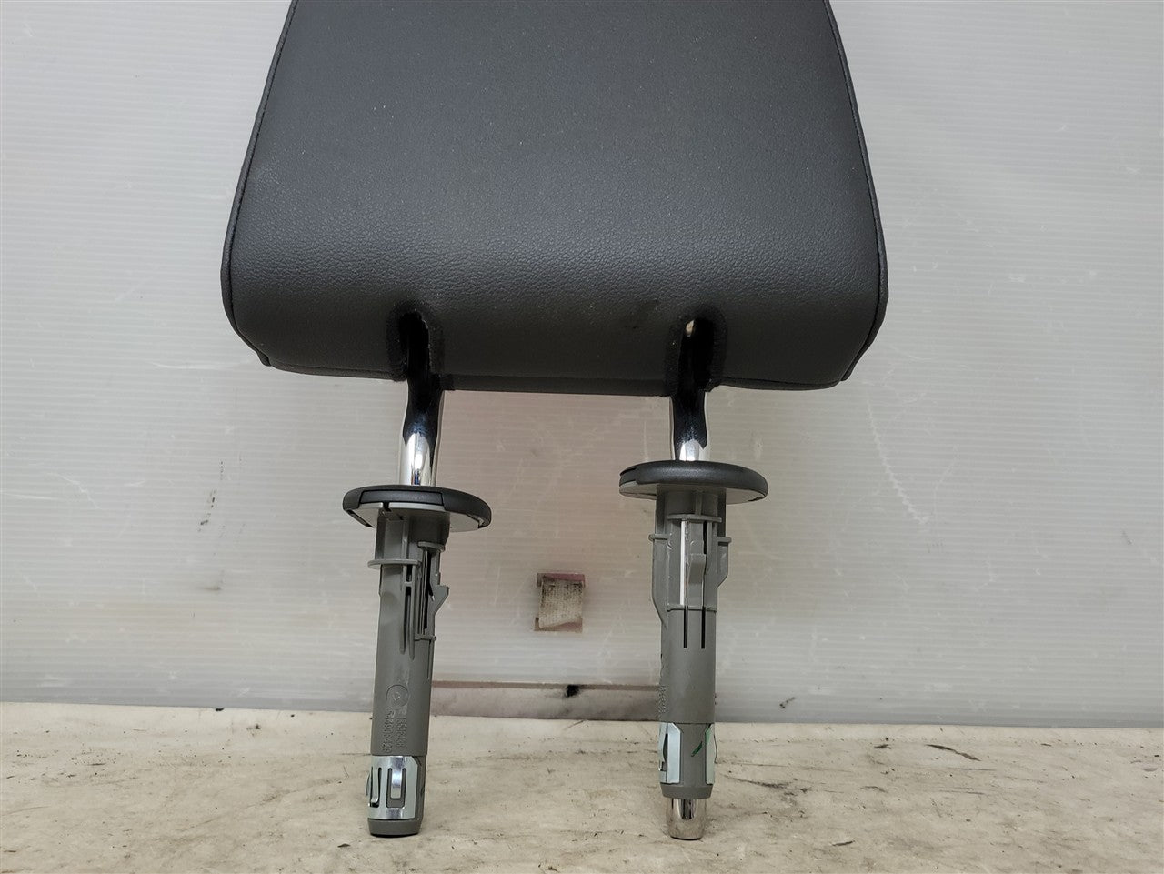 2023 SIERRA AT4 REAR SEAT HEADREST LH OR RH SIDE 34491 - image 2