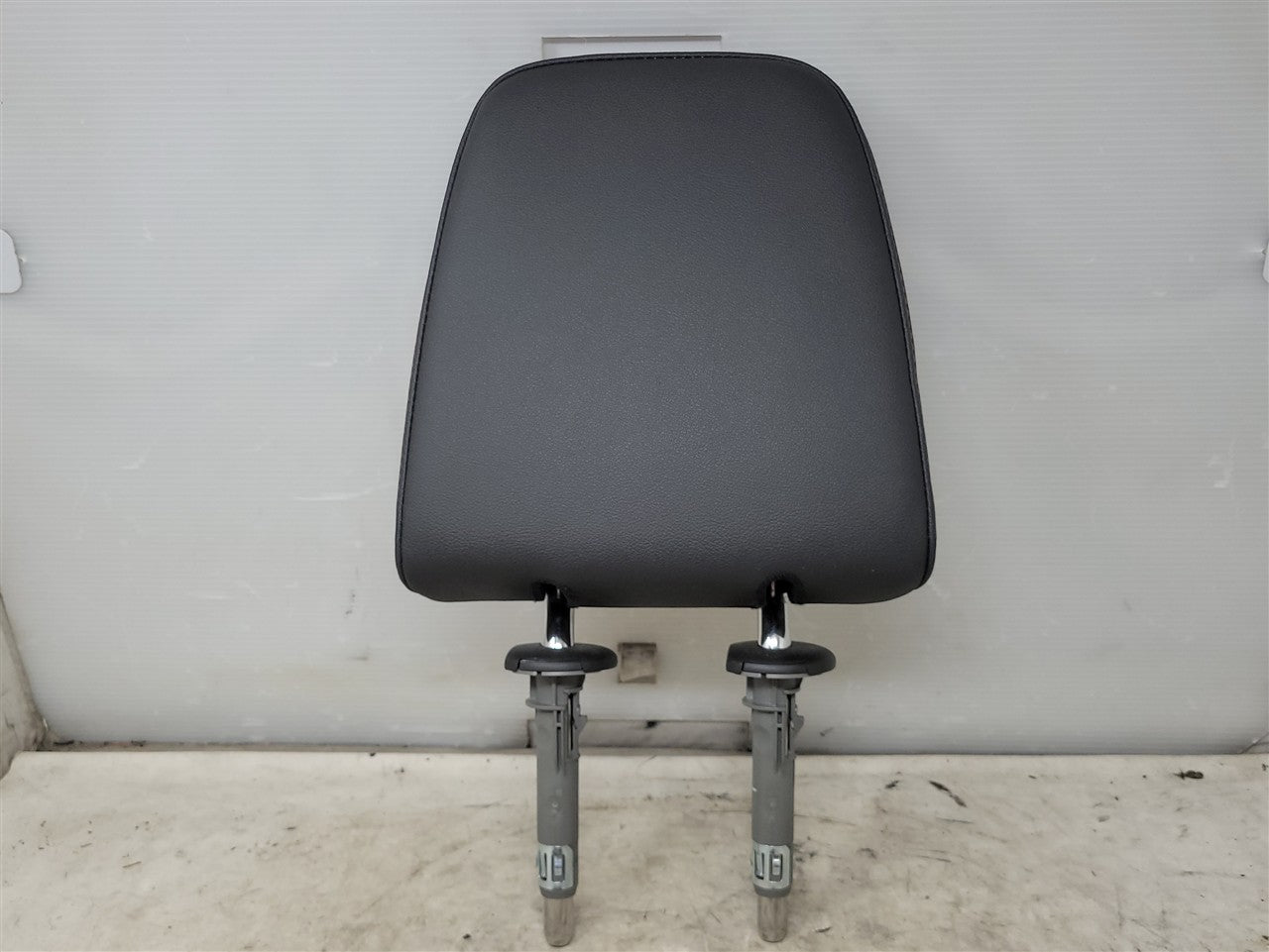 2023 SIERRA AT4 REAR SEAT HEADREST LH OR RH SIDE 34492 - image 1