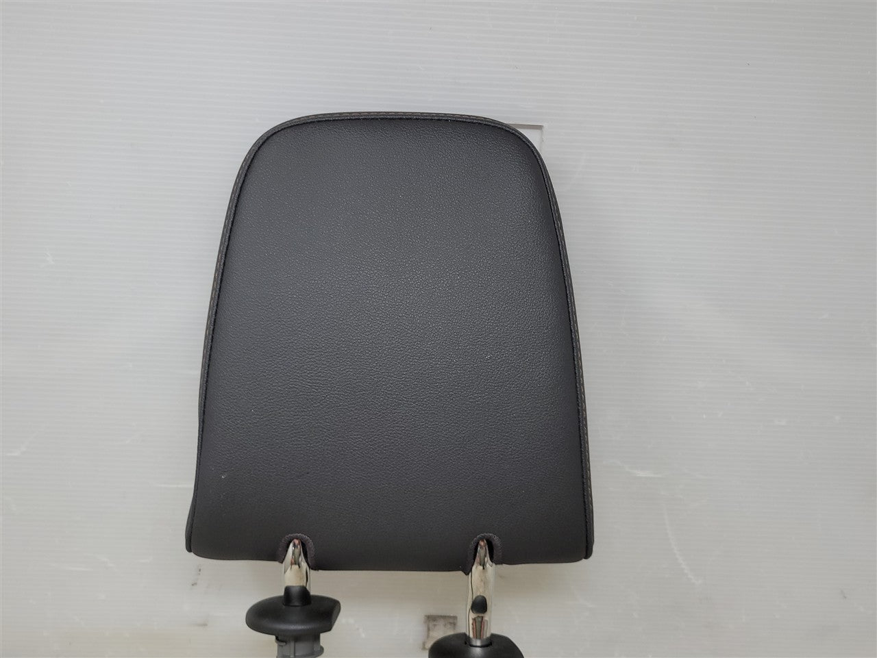 2023 SIERRA AT4 REAR SEAT HEADREST LH OR RH SIDE 34492 - image 7