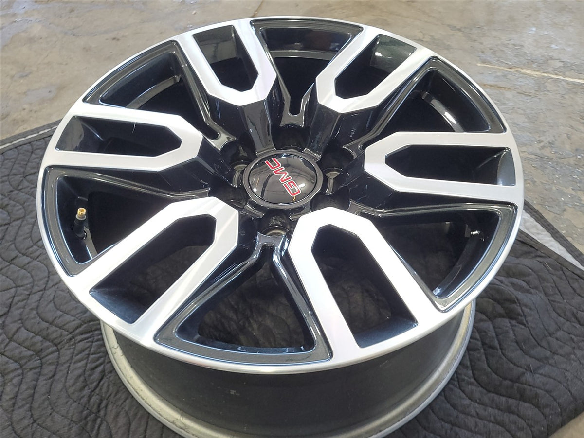 Used OEM 2023 SIERRA AT4 20" WHEEL BLACK WITH MACHINED FACE 23376228, actual item photo 4