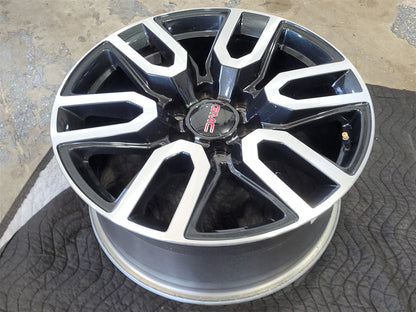 Used OEM 2023 SIERRA AT4 20" WHEEL BLACK WITH MACHINED FACE 23376228, actual item photo 6