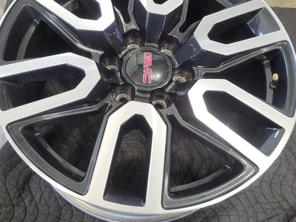 Used OEM 2023 SIERRA AT4 20" WHEEL BLACK WITH MACHINED FACE 23376228, actual item photo 10