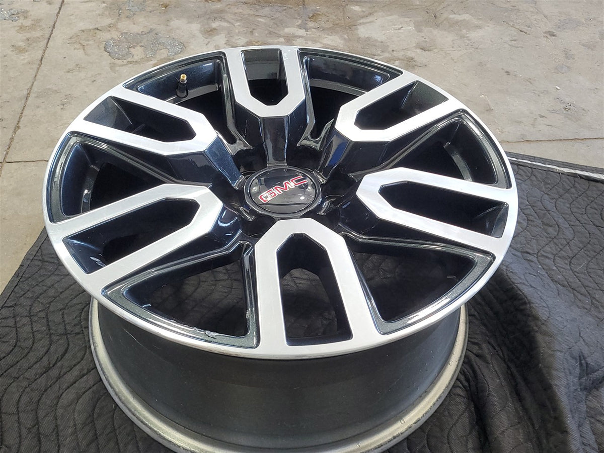 Used OEM 2023 SIERRA AT4 20" WHEEL BLACK WITH MACHINED FACE 23376228, actual item photo 6