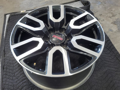 Used OEM 2023 SIERRA AT4 20" WHEEL BLACK WITH MACHINED FACE 23376228, actual item photo 7