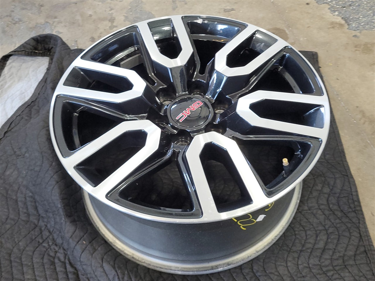 Used OEM 2023 SIERRA AT4 20" WHEEL BLACK WITH MACHINED FACE 23376228, actual item photo 8