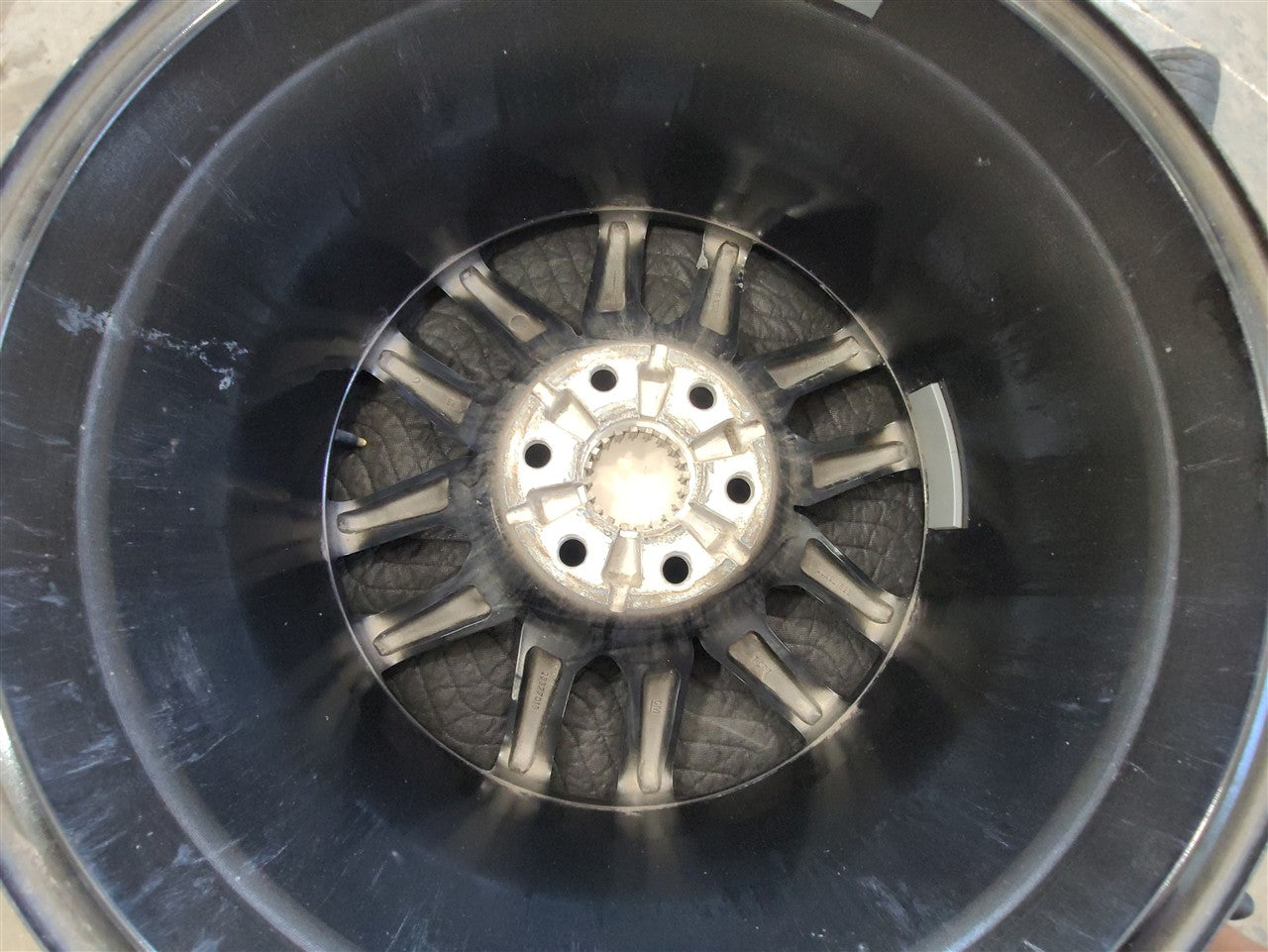 Used OEM 2023 SIERRA AT4 20" WHEEL BLACK WITH MACHINED FACE 23376228, actual item photo 18