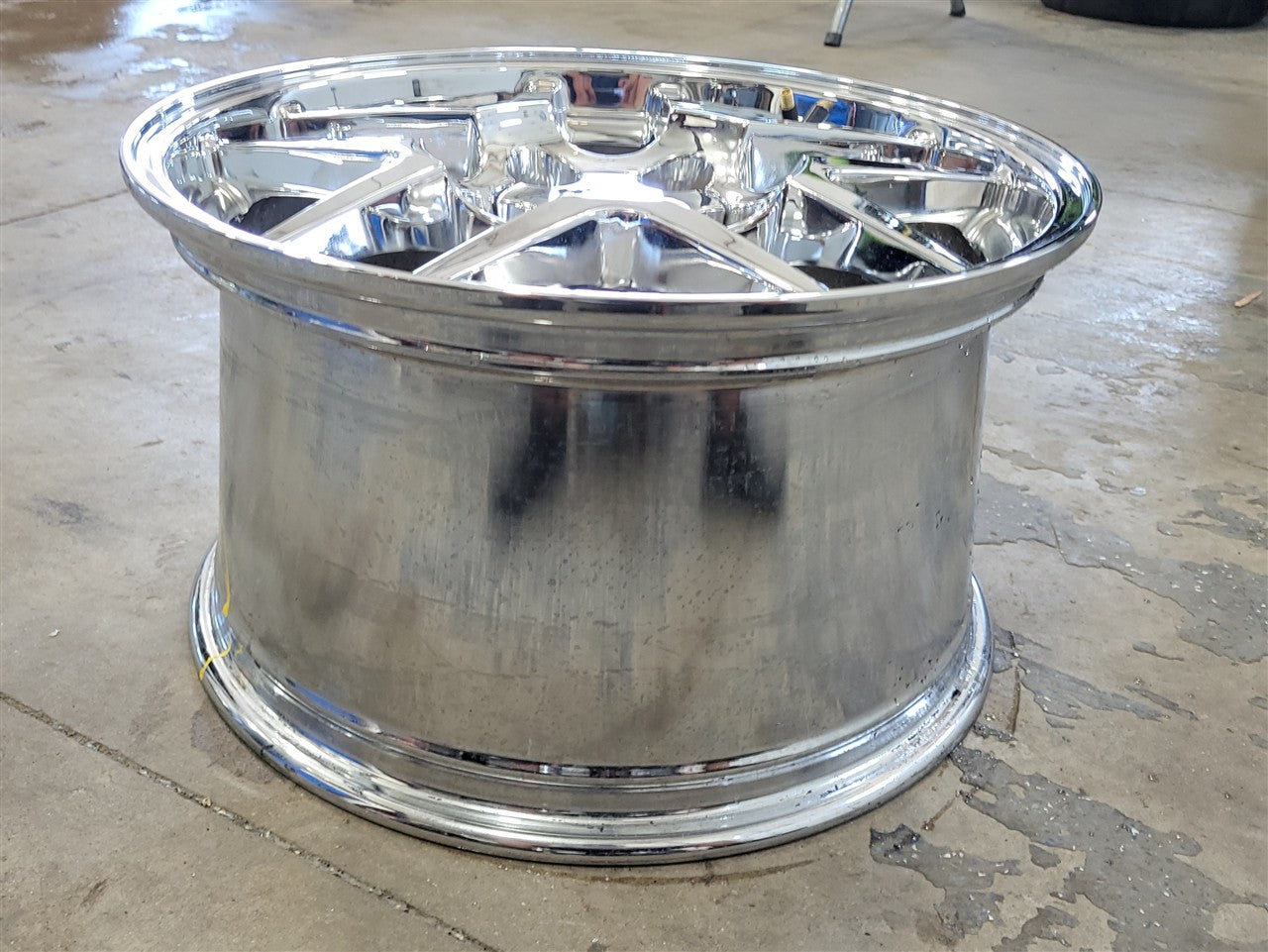 Used OEM 1999 CORVETTE FRONT Z06 17" 17X9.5 WHEEL RIM. 09593804, actual item photo 7