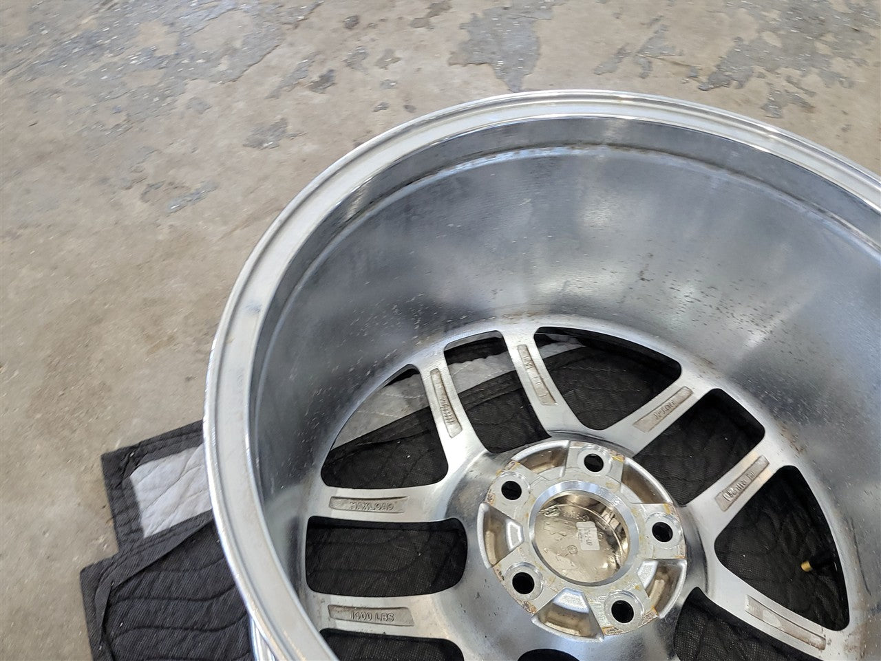 Used OEM 1999 CORVETTE REAR Z06 18" 18X10.5 WHEEL RIM. 09594811, actual item photo 11