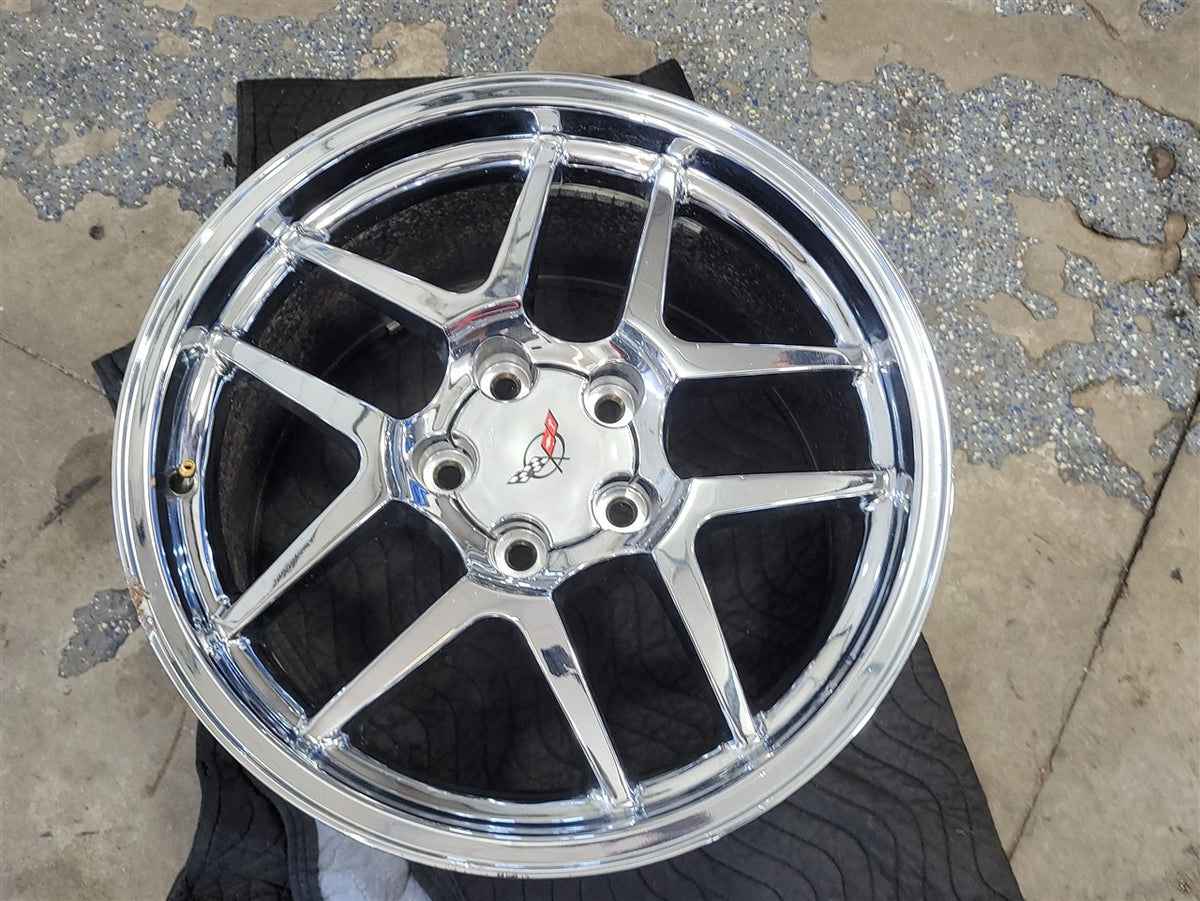 Used OEM 1999 CORVETTE REAR Z06 18" 18X10.5 WHEEL RIM. 09594811, actual item photo 1