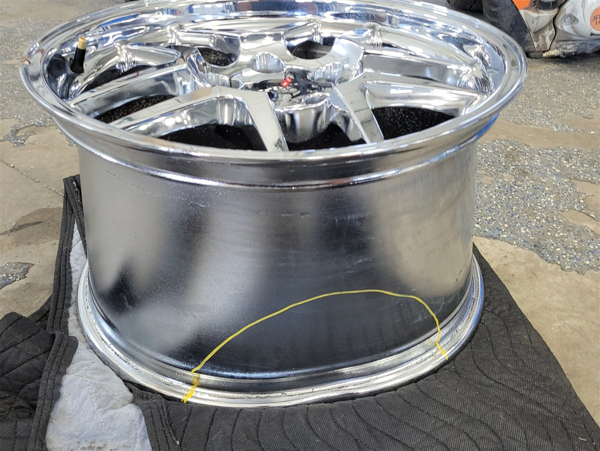 Used OEM 1999 CORVETTE REAR Z06 18" 18X10.5 WHEEL RIM. 09594811, actual item photo 3