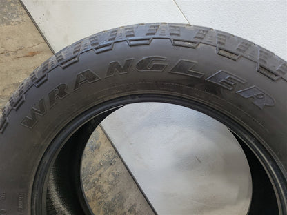 Used OEM 2023 SIERRA WRANGLER TRAILRUNNER AT 275/60R20 8/32" 0223, actual item photo 4