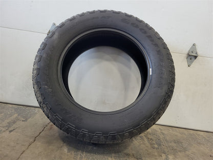 Used OEM 2023 SIERRA WRANGLER TRAILRUNNER AT 275/60R20 8/32" 0223, actual item photo 12