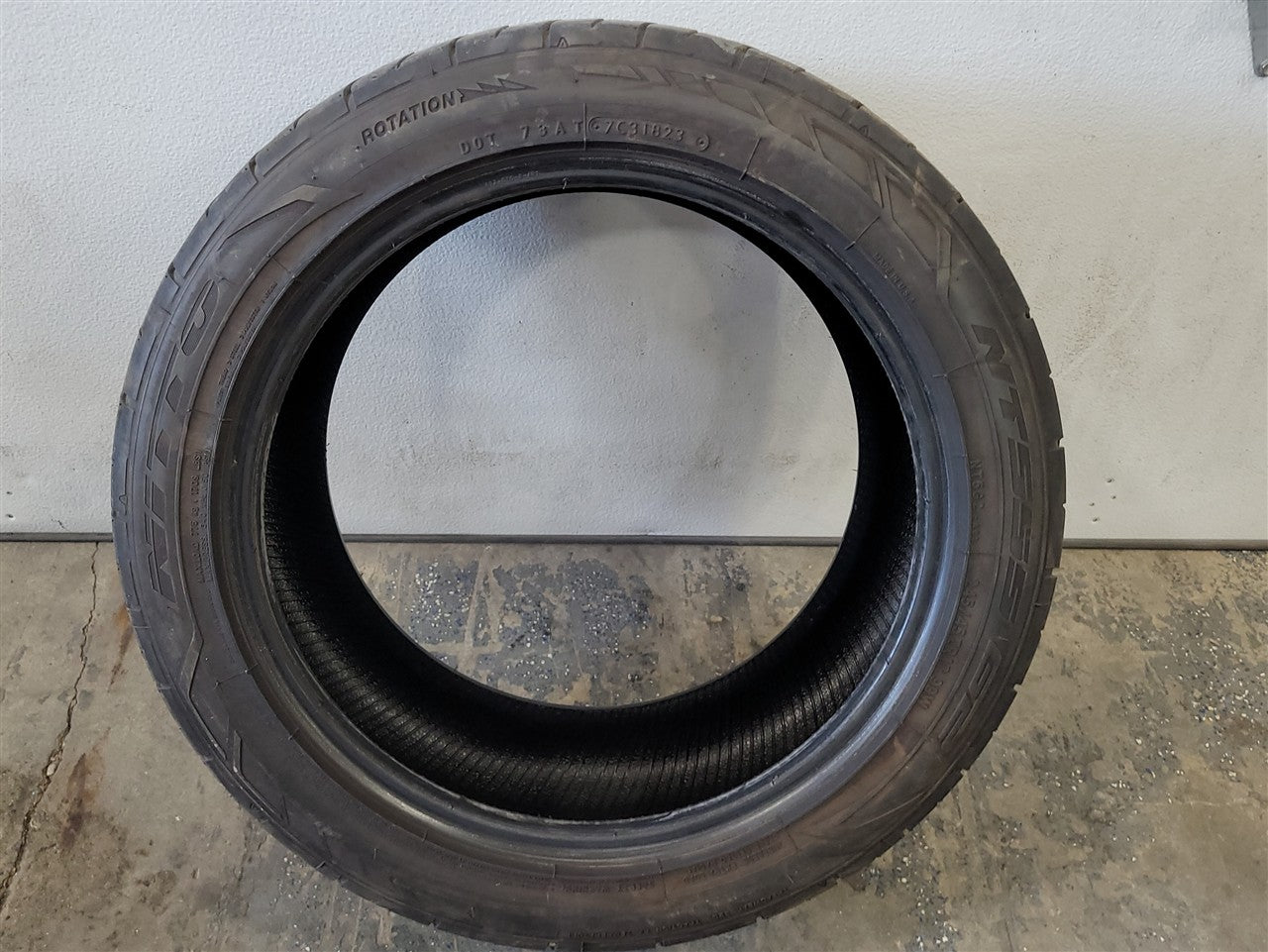 Used OEM 1999 CORVETTE NITTO NT555 G2 245/45ZR17 TIRE 8/32 1823 DATE, actual item photo 1